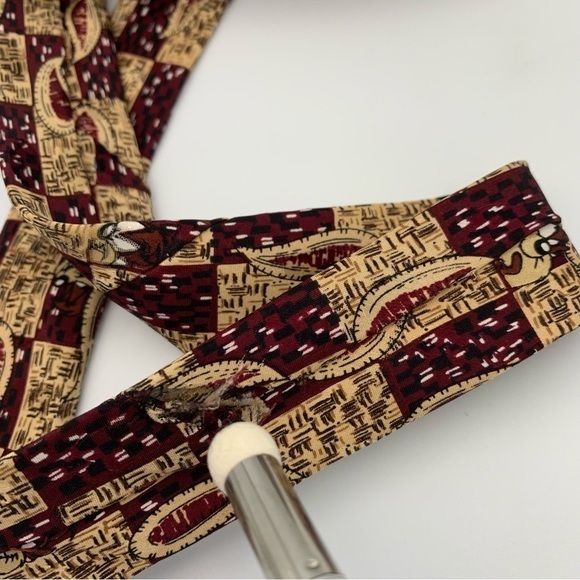 Vintage Looney Tunes Mania Tasmanian Devil 100% Silk Tie from 1995 - Picture 2 of 7